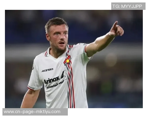 老兵不死！瓦尔迪荣获意甲11月最佳球员奖杯展现不凡实力